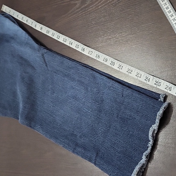 Torrid 18 Regular Boyfriend Blue Denim Jeans with Frayed Hem - Picture 8 of 11